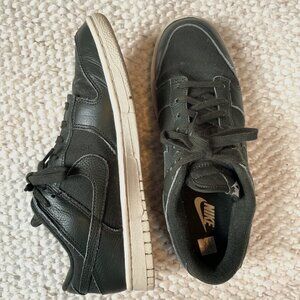 Nike Dunk Low Retro Premium - M's 8.5, W's 10
